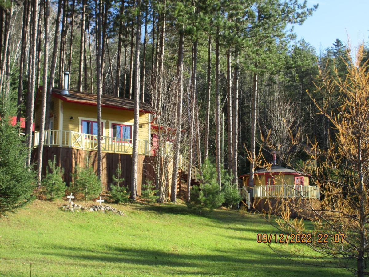 La Maison Sous Les Arbres Saint Roch de Mekinac Dış mekan fotoğraf